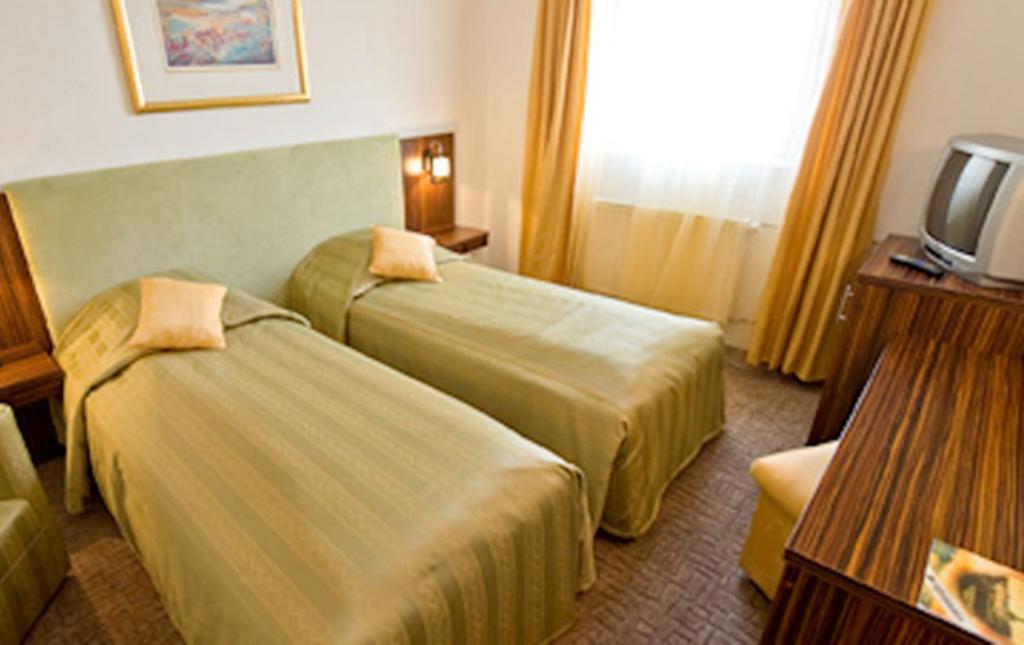 Hotel Rex Сигишоара Екстериор снимка