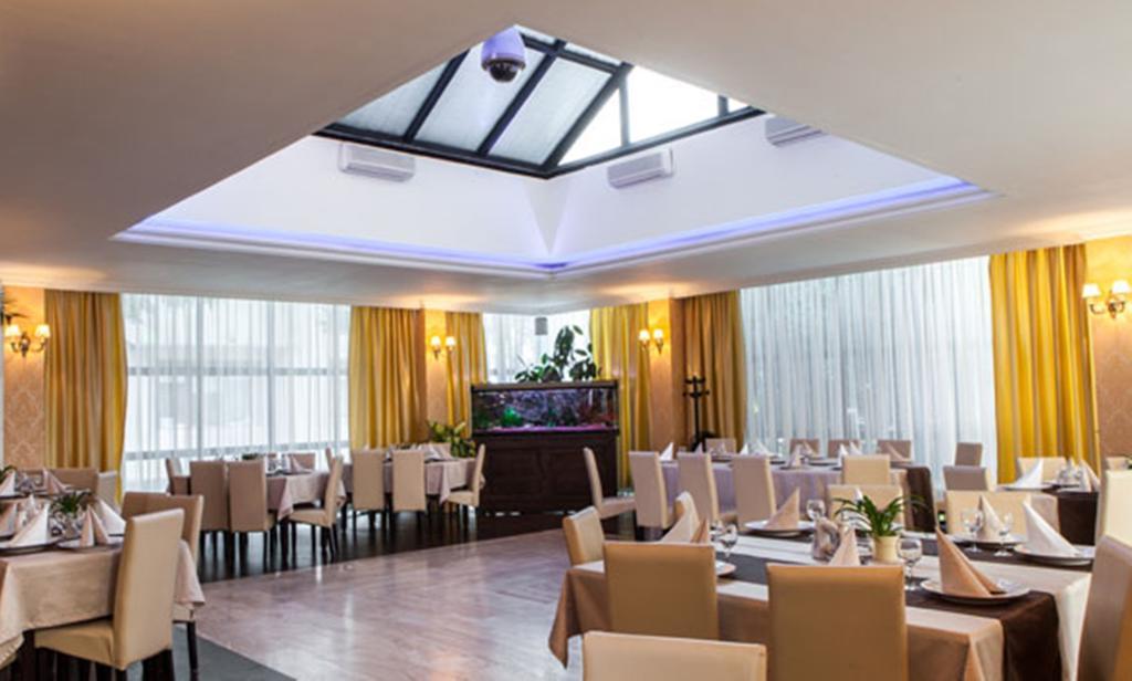 Hotel Rex Сигишоара Екстериор снимка
