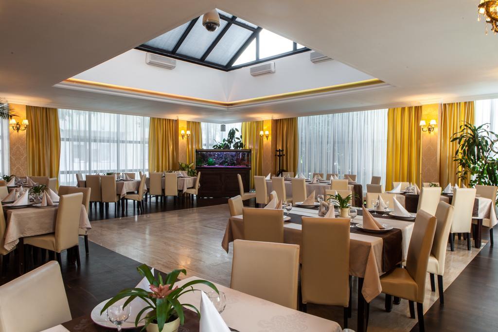 Hotel Rex Сигишоара Стая снимка
